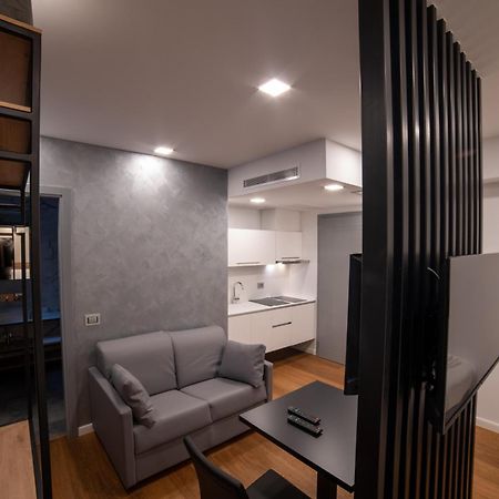 Grandi 32 Boutique Residence Segrate Zimmer foto